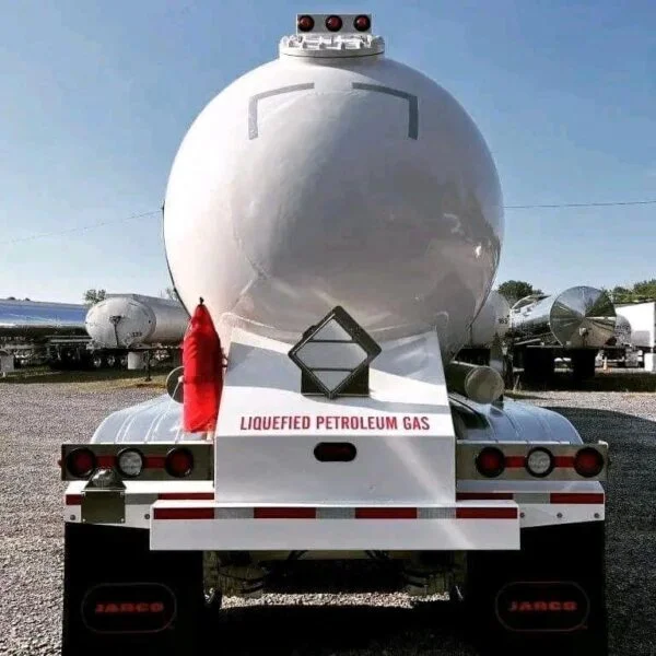 Buy 11600 GALLON Industrial Gas Tank Trailer Online - Image 2