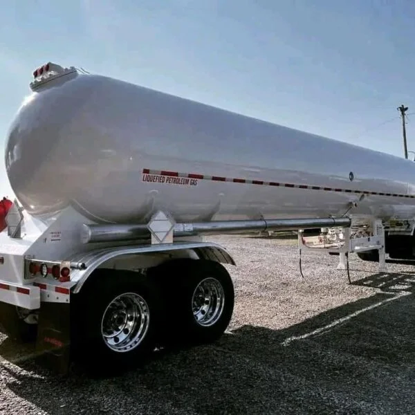 Buy 11600 GALLON Industrial Gas Tank Trailer Online - Image 3